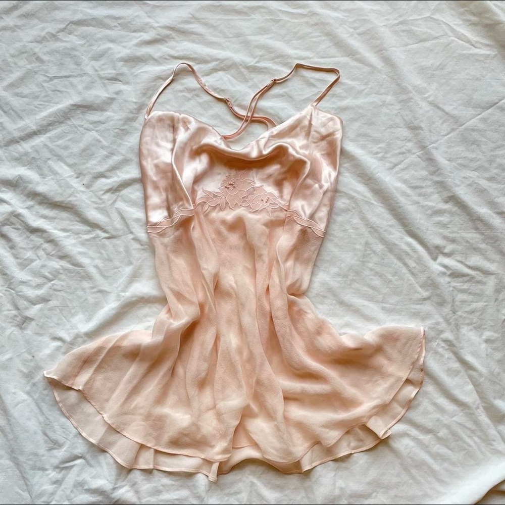 Victorias secret Vintage 1990’s viral rare pink peach 100% silk slip dress w bow